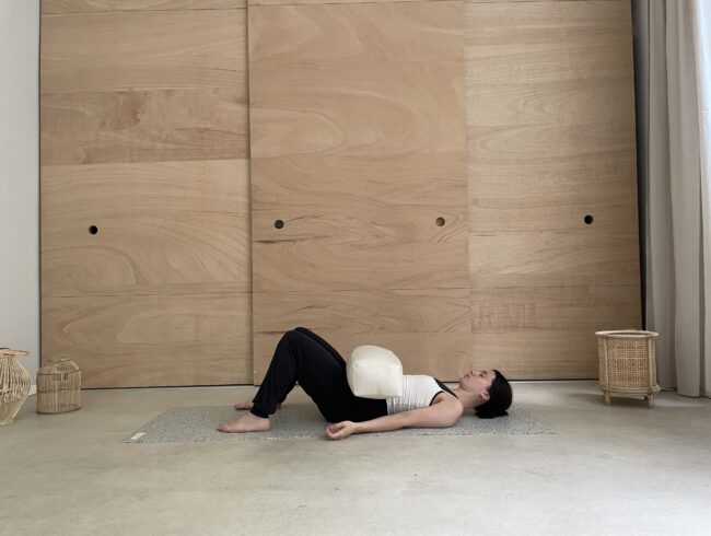 Hybrid-Workshop Yin Yoga & Körperarbeit und Coaching mit Loredana